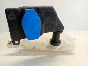 AUDI A4 B8 (2007–2016) Front washer fluid reservoir 8T0955453B - 5