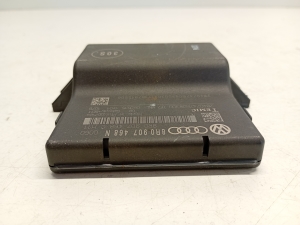 AUDI A4 B8 (2007–2016) Gateway control module 8R0907468N - 3