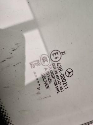 Mercedes Benz EQC N293 (2019–2026) Priekšējo durvju stikls A2937250300 - 6