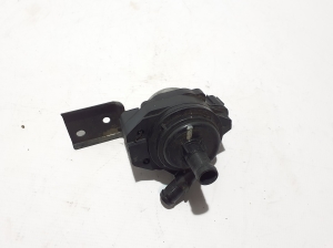 Pompe de circulation de voiture et ses pièces - 21580HV80B