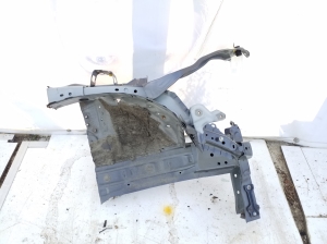 TOYOTA PRIUS Prime (2016–2022) Front outrigger - 2