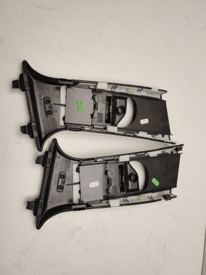 Mercedes Benz C-Class 204 (2007–2014) B-Säulen-Innenverkleidung A2046903826 - 5