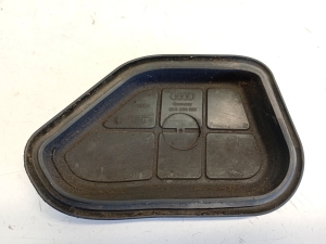 AUDI A4 B8 (2007–2016) Muu osa kapoti all 8K0803593 - 2