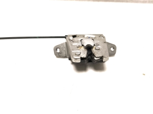 Mercedes Benz C-Class 204 (2007–2014) Trunk lid lock A2047400735 - 2