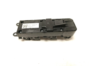 Land Rover Discovery Sport (2014–2026) Front door glass switch FK7214540AC - 5