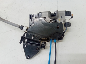 Mercedes Benz C-Class 204 (2007–2014) Tagumise külgukse lukk A0997300535 - 3