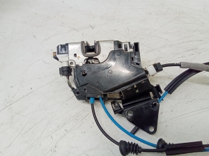 Mercedes Benz C-Class 204 (2007–2014) Rear side door lock A0997300635 - 2