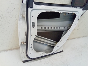 Mercedes Benz C-Class 204 (2007–2014) Tür hinten A2047320210 - 5