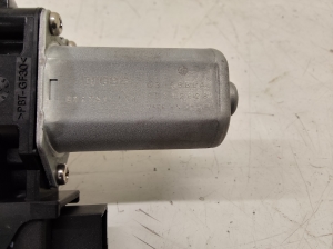 Mercedes Benz B-Class 246 (2011–2017) Rear side door window regulator motor 968741100 - 2