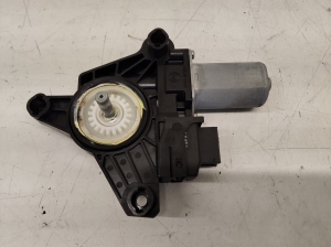 Rear side door window regulator motor - 968741100