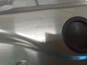 Mercedes Benz E-Class W212 (2009–2015) Priekšējo durvju logu pacēlājs A2127600300 - 4