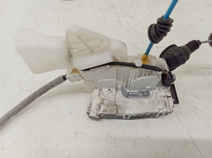 Mercedes Benz E-Class W212 (2009–2015) Front door lock A0997200735 - 3