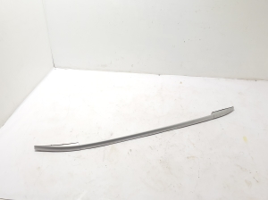 Barres de toit longitudinales - 738204EA1A