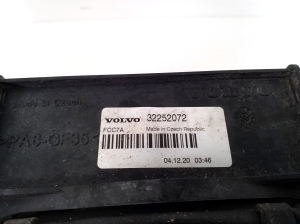 VOLVO XC90 (2015–2024) Other radiator 32252072 - 5