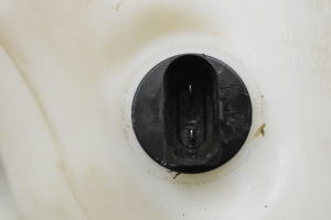 Volkswagen Amarok I (2010–2022) Front washer fluid reservoir 2H0955453D - 5