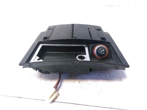 Volkswagen Touareg I (2002–2010) Aschenbecher vorne 7L6857961 - 2