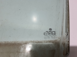 Volkswagen Amarok I (2010–2022) Priekšējo durvju stikls 2H0845201B - 2