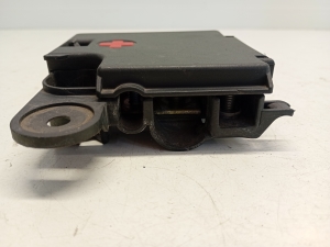 AUDI A4 B8 (2007–2016) Positive cable terminal 8K0937517B - 3