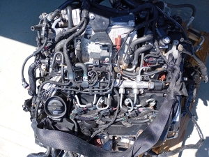 AUDI A4 B8 (2007–2016) Motor komplett CNHC - 7
