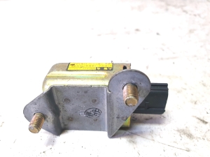 TOYOTA Corola Verso E12 (2001–2004) Airbag sensor 8986013010 - 2