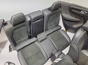 VOLVO XC40 (2017–2026) Salons un tā detaļas - 5