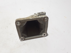 SsangYong Rodius I (2004–2013) Engine mount A6652230804 - 3