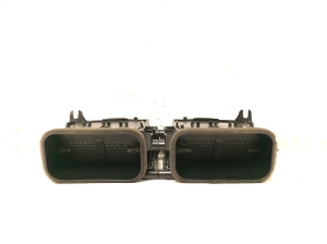 Mercedes Benz C-Class 204 (2007–2014) Dashboard air vent grilles A2048306054 - 4