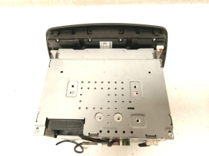 Mercedes Benz C-Class 204 (2007–2014) Radio (head unit) A2049001813 - 4