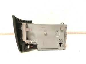 Mercedes Benz C-Class 204 (2007–2014) Radio (head unit) A2049001813 - 5