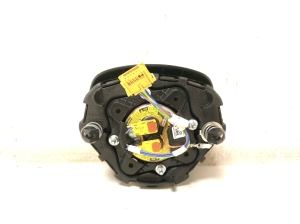 Mercedes Benz C-Class 204 (2007–2014) Rooli turvapadi A2468603102 - 2