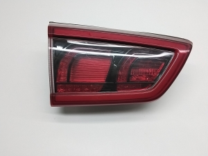 Tail light on trunk lid - 92403G5120