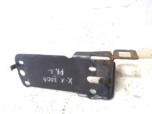 BMW X1 E84 (2009–2015) Radiator bracket 51647117811 - 5