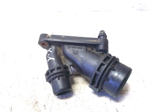 BMW X1 E84 (2009–2015) Thermostatgehäuse 10808611 - 2