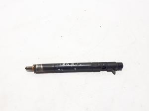 Fuel injector - EJBR04401D