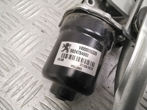 Peugeot 208 (2019–2026) Windshield wiper mechanism 9824784980 - 2