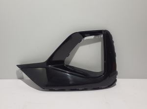 AUDI Q8 (2018–2026) Front bumper lower grille 4M8853257C - 4