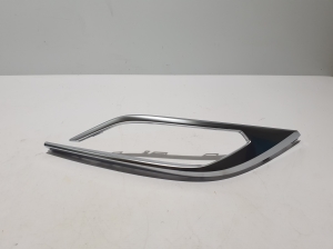 AUDI Q8 (2018–2026) Rear bumper chrome trim 4M8807513 - 4