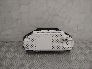 VOLVO V60 (2010–2018) Instrument cluster 31453147 - 3