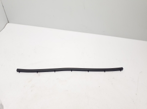 Volkswagen Golf VIII (2019–2026) Motorhaubendichtung 5G0823707 - 2
