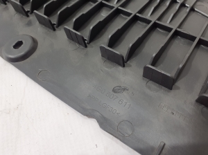 AUDI A6 C7 (2011–2018) Unterbodenschutz vorne 4G0807611 - 2