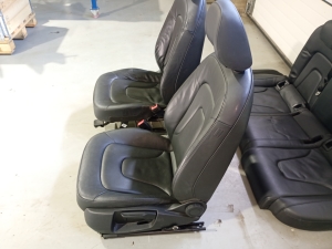 AUDI A4 B8 (2007–2016) Front seat and its parts - 3