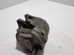 AUDI A8 D3 (2002–2010) Lichtmaschine 077903015Q - 2