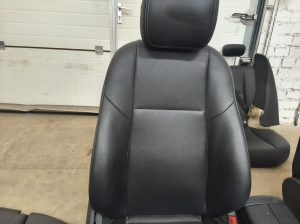 Mercedes Benz C-Class 205 (2014–2021) Salons un tā detaļas - 10
