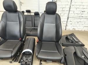 Mercedes Benz C-Class 205 (2014–2021) Salons un tā detaļas - 19