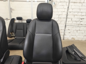 Mercedes Benz C-Class 205 (2014–2021) Salons un tā detaļas - 20