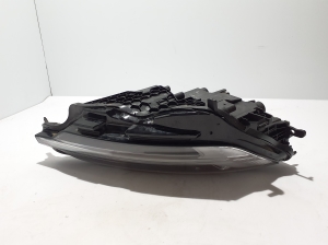 VOLVO V60 (2018–2026) Esituli 32338991 - 9