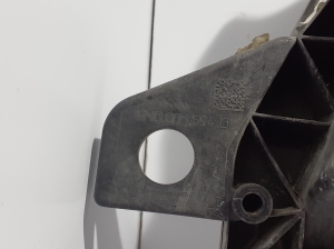 AUDI Q7 (2015–2026) Radiator support and its parts 4M0805594D - 2