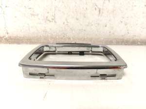 Mercedes Benz C-Class 204 (2007–2014) Käigukangi viimistlus A2042674688 - 3
