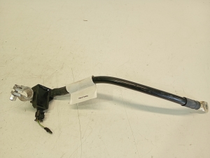 AUDI A6 C7 (2011–2018) Miinusjuhtme klemm 8X0915181 - 4