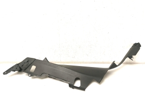 Interior trim of the rear strut - 95B867767F